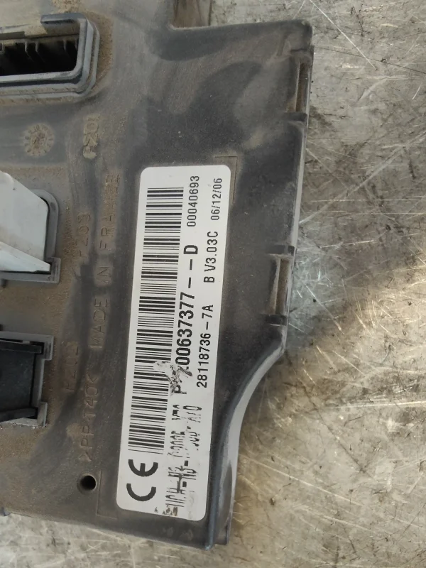 Modulo electronico renault kangoo i (f/kc0) 8200637377 - Imagen 3