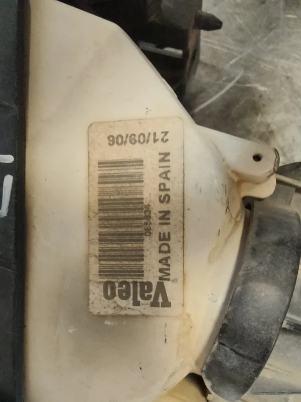 Faro antiniebla izquierdo renault megane i scenic (ja0) - Imagen 3