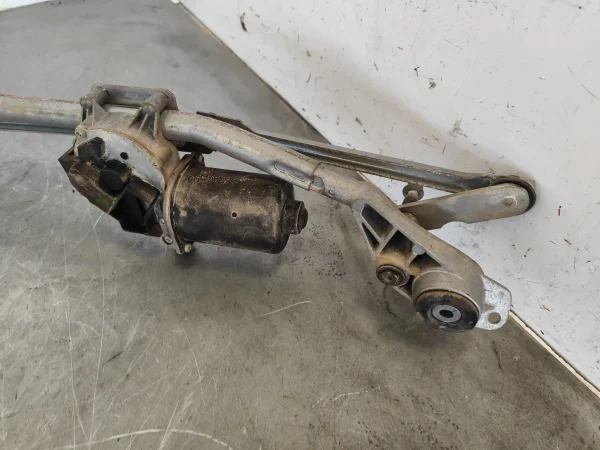 Motor limpia delantero mercedes-benz clase a (bm 169) a1698200300 - Imagen 3