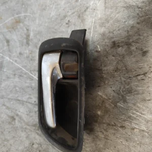 Maneta interior trasera izquierda   692060f010