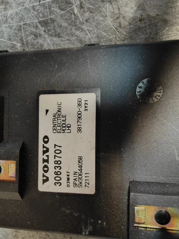 Modulo electronico volvo v40 familiar 30638707 - Imagen 3