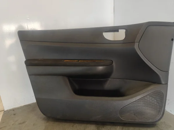 Guarnecido puerta delantera izquierda peugeot 307 berlina (s2)