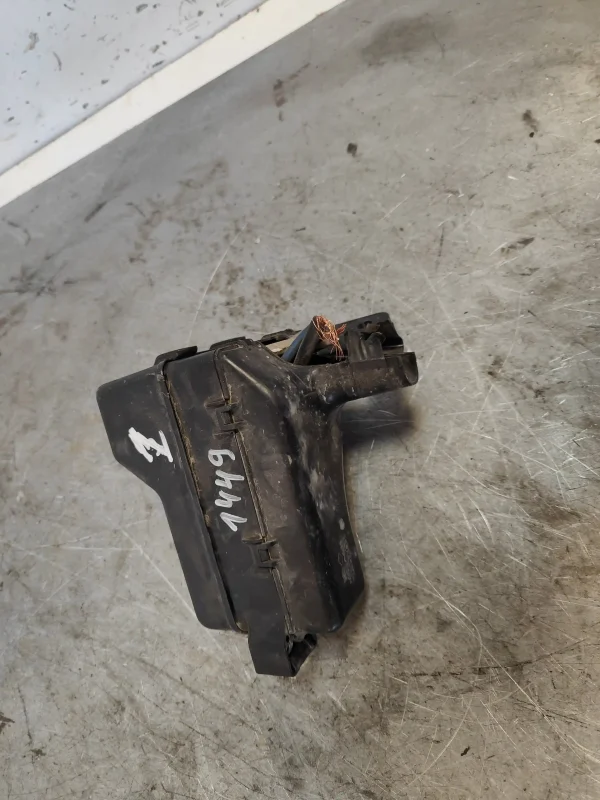 Caja reles / fusibles