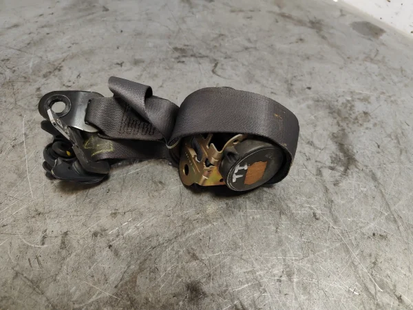 Cinturon seguridad trasero izquierdo