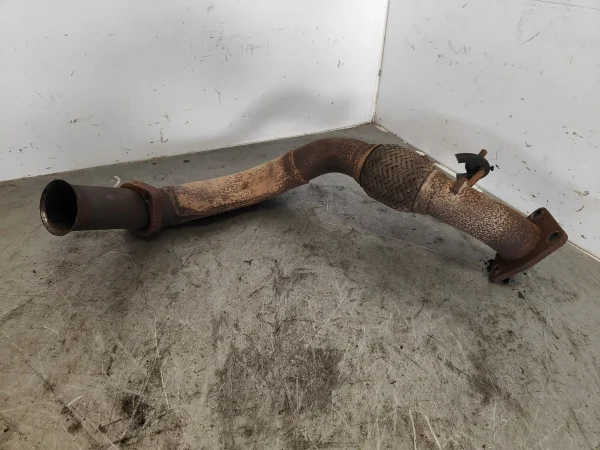 Tubo escape delantero