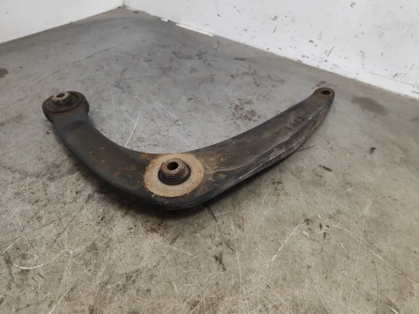 Brazo suspension delantero izquierdo