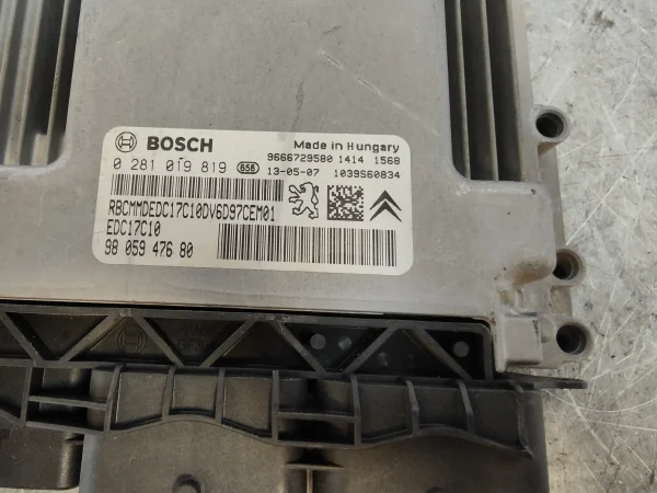 Centralita motor uce   9805947680 - Imagen 2