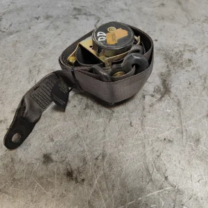 Cinturon seguridad delantero derecho