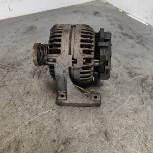 Alternador volvo v40 familiar 8676498