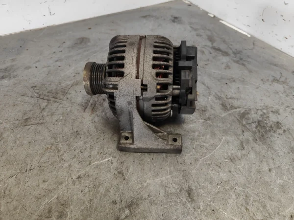Alternador volvo v40 familiar 8676498