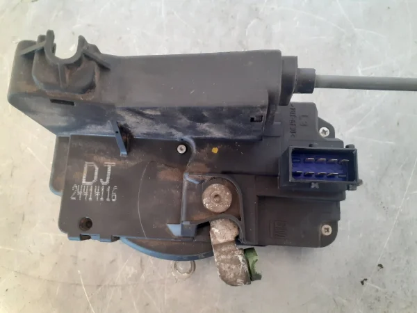 Cerradura puerta delantera izquierda opel zafira a 24414116 - Imagen 6
