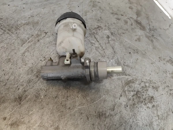 Bomba freno volvo v40 familiar 310052