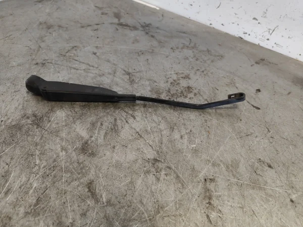 Brazo limpia trasero renault kangoo i (f/kc0)