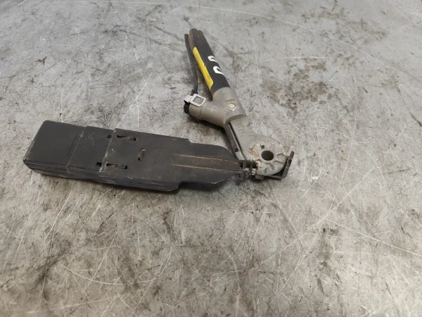 Enganche cinturon delantero derecho renault kangoo i (f/kc0) 33012421