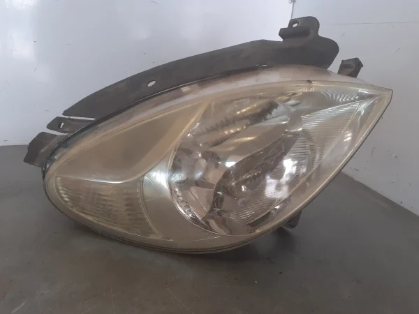 Faro derecho citroen xsara picasso 9649557380