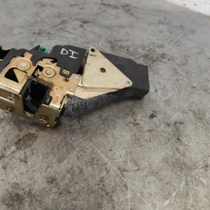Cerradura puerta delantera izquierda volvo v40 familiar