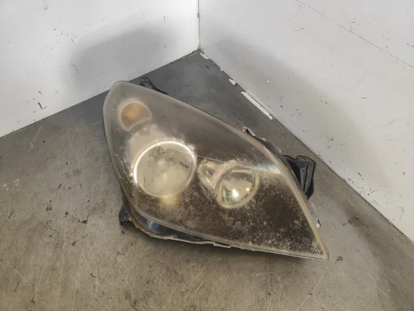 Faro derecho opel astra h berlina