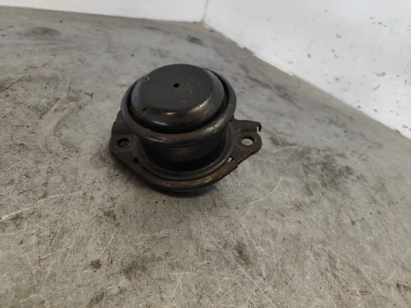 Soporte motor derecho volvo v40 familiar