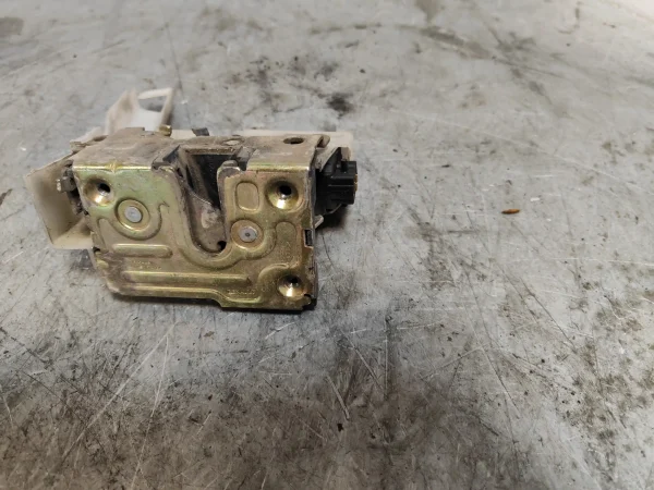 Cerradura puerta trasera izquierda renault megane i scenic (ja0) - Imagen 2