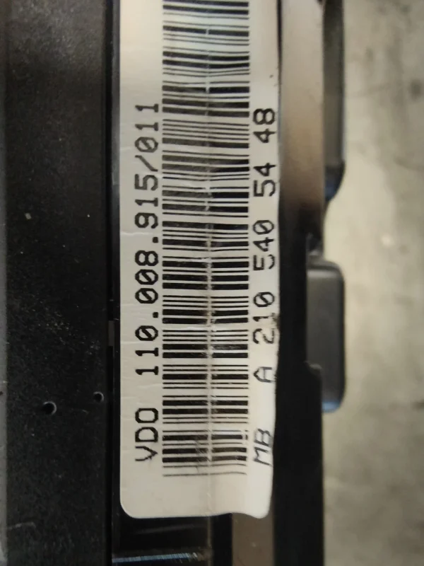 Cuadro instrumentos mercedes-benz clase e (bm 210) berlina a2105405448 - Imagen 2
