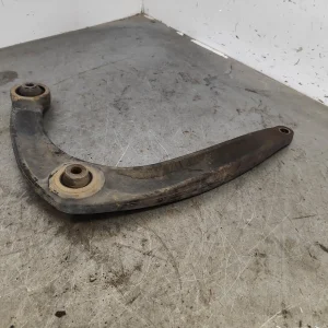 Brazo suspension delantero derecho