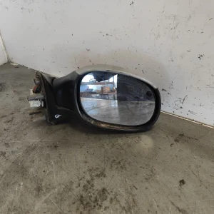 Retrovisor derecho