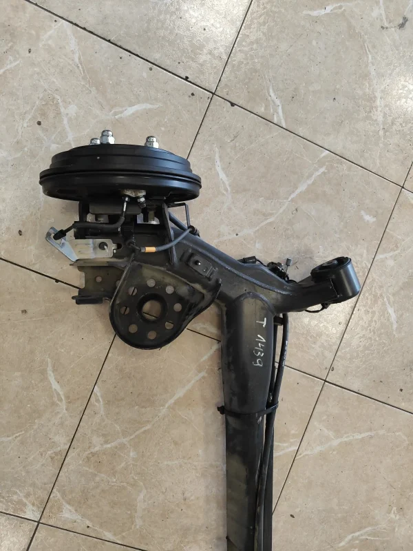 Puente trasero kia rio (yb) - Imagen 5