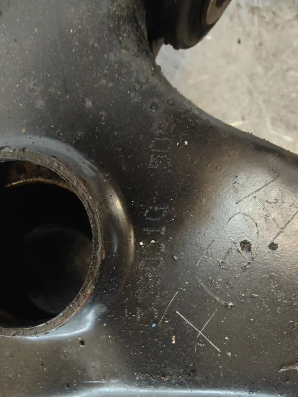 Brazo suspension delantero izquierdo volvo v40 familiar 3380310 - Imagen 3