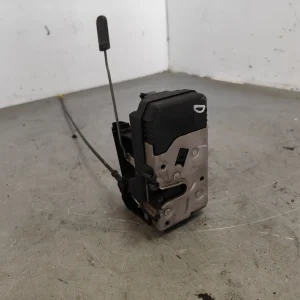 Cerradura puerta delantera derecha renault trafic ii furgón 8200042171