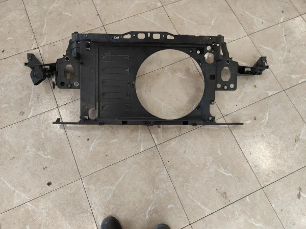 Panel frontal