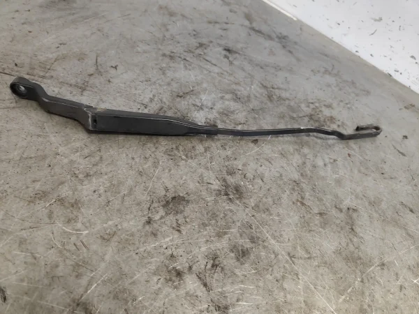 Brazo limpia delantero izquierdo volvo v40 familiar - Imagen 2