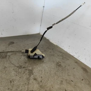 Cerradura puerta delantera derecha   9685351480
