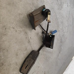 Potenciometro pedal opel vectra b berlina 0281002296