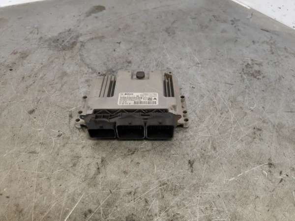 Centralita motor uce   9805947680