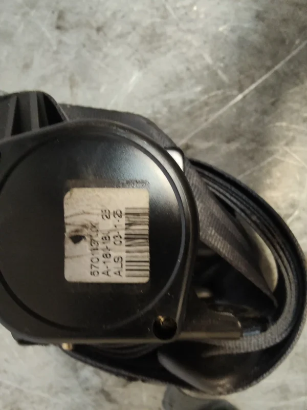 Cinturon seguridad trasero derecho volvo v40 familiar 570183700 - Imagen 2