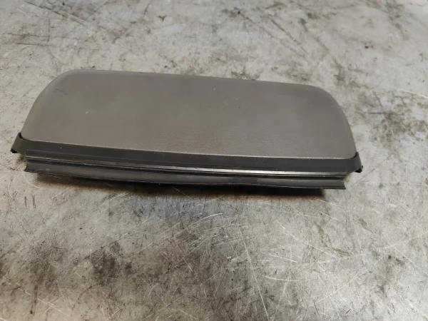 Luz de freno volvo v40 familiar 30822005 - Imagen 2