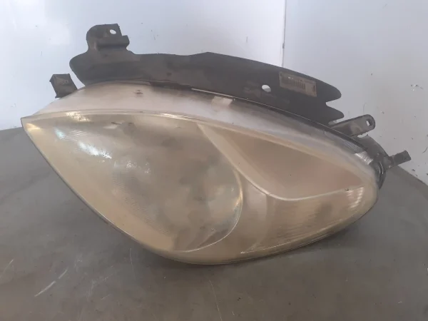 Faro izquierdo citroen xsara picasso 9649557480