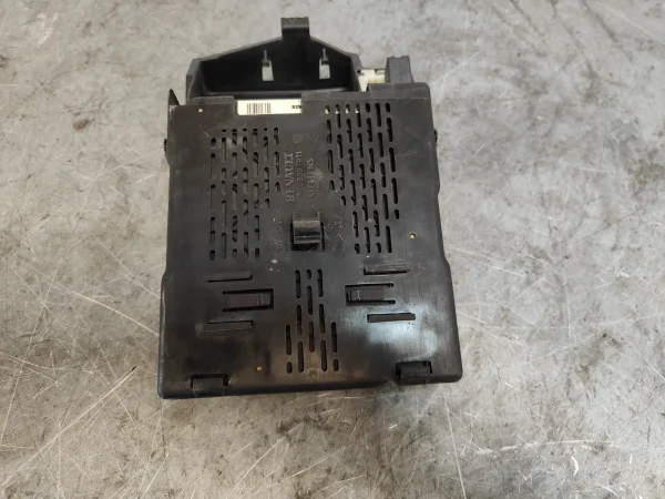 Caja reles / fusibles renault megane i scenic (ja0) 7702397929 - Imagen 5