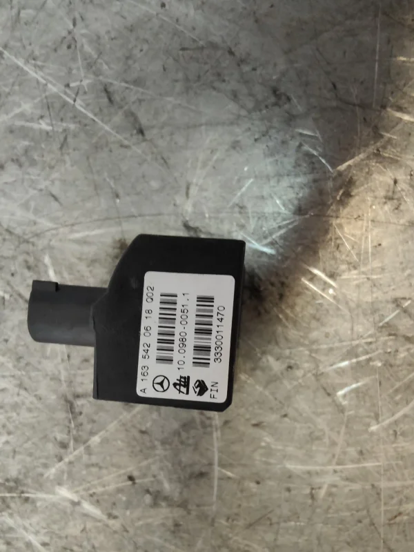 Sensor mercedes-benz clase ml (bm 163) a1635420618 - Imagen 3