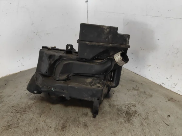 Filtro aire volvo v40 familiar 30887040 - Imagen 3