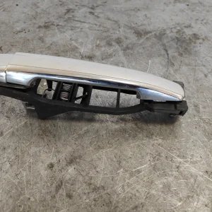Maneta exterior trasera izquierda mercedes-benz clase e (bm 210) berlina