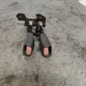 Enganche cinturon trasero derecho volvo v40 familiar