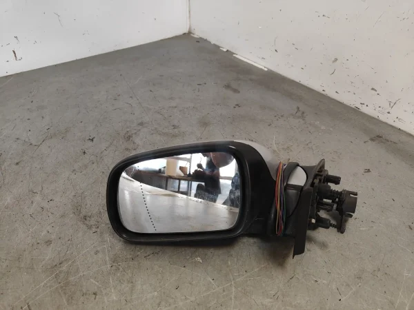 Retrovisor izquierdo peugeot 307 (s1)(04.2001)