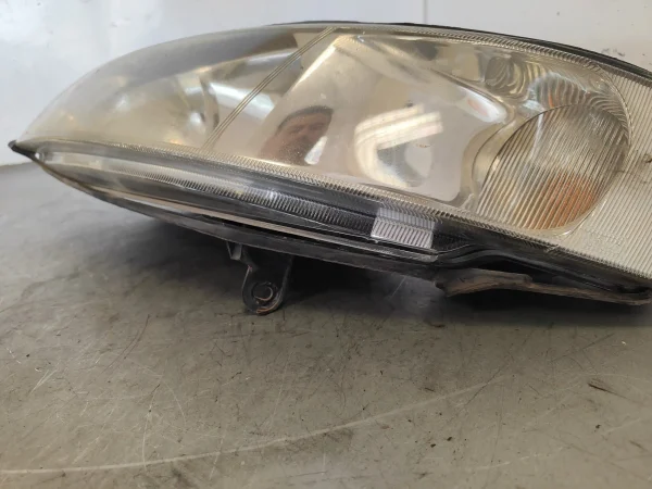 Faro izquierdo opel vectra b berlina 90586844 - Imagen 2