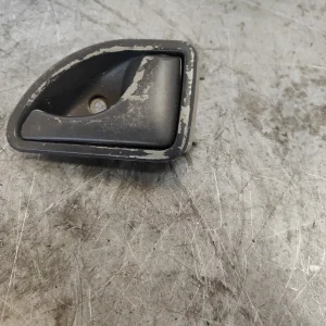 Maneta interior delantera derecha renault kangoo i (f/kc0) 8200247803