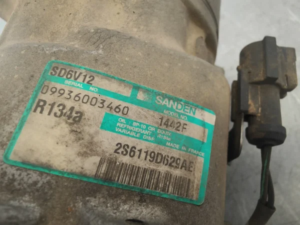 Compresor aire acondicionado ford fiesta (cbk) 2s6119d629ae - Imagen 4