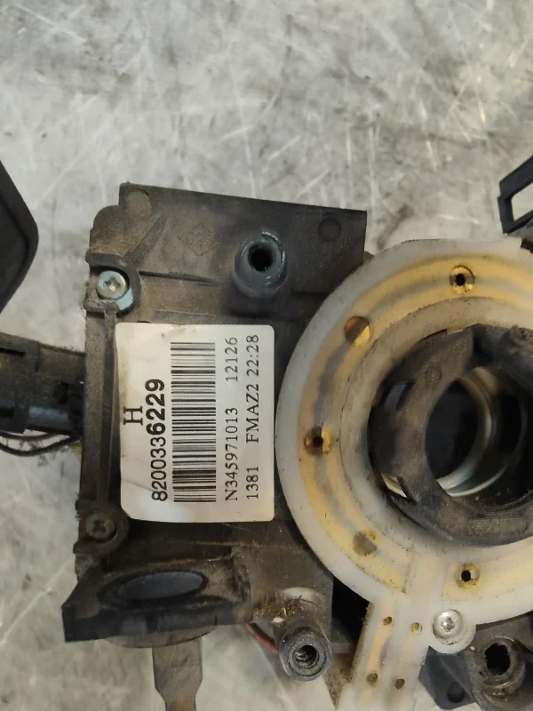 Mando volante renault kangoo i (f/kc0) 8200336229 - Imagen 3
