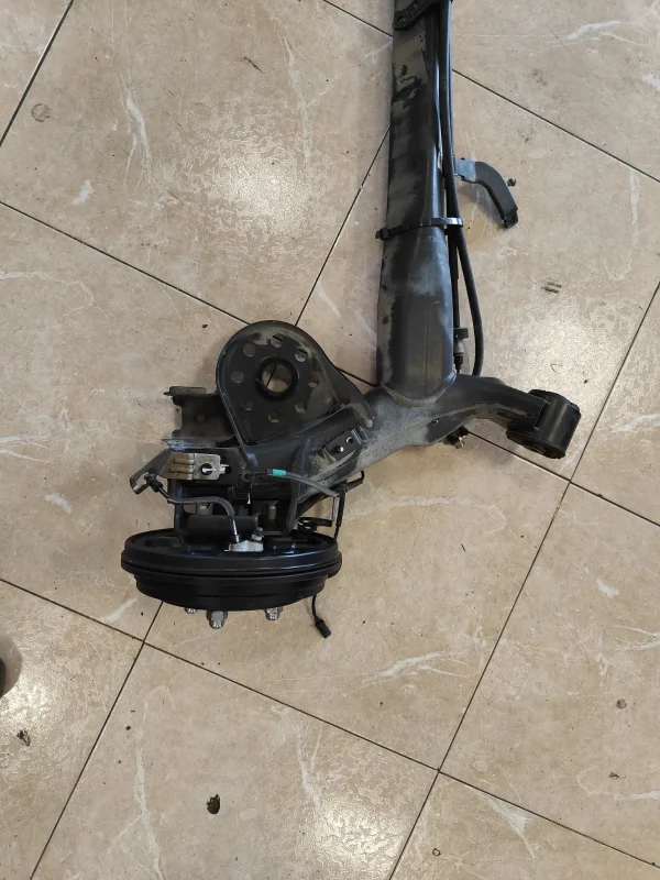 Puente trasero kia rio (yb) - Imagen 4