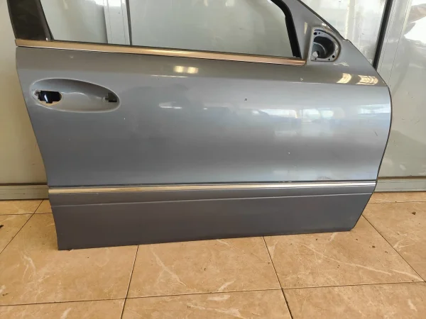 Puerta delantera derecha mercedes-benz clase e (bm 211) berlina - Imagen 2