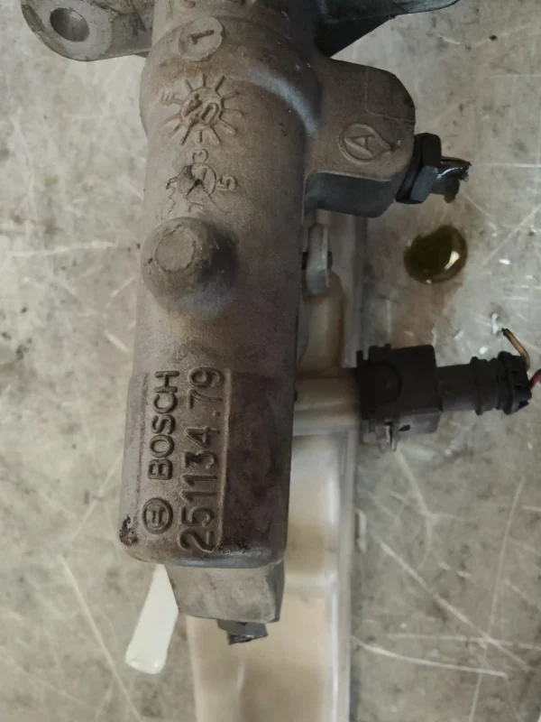 Bomba freno   25113479 - Imagen 3